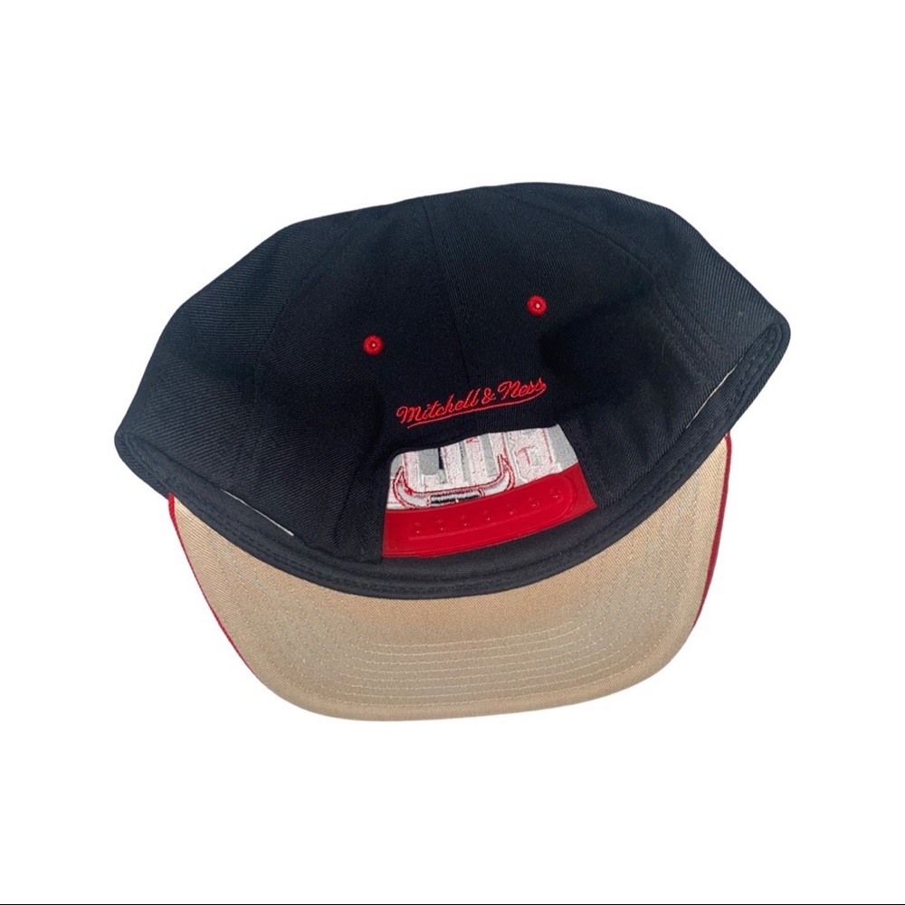 Chicago Bulls Cap - Picture 2 of 3